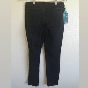 Style & Co Jeans - ⬇️ Curvy Fit Skinny Leg Jeans | Dark Blue Style & Co Jeans - ⬇️ Curvy Fit Skinny Leg Jeans | Dark Blue